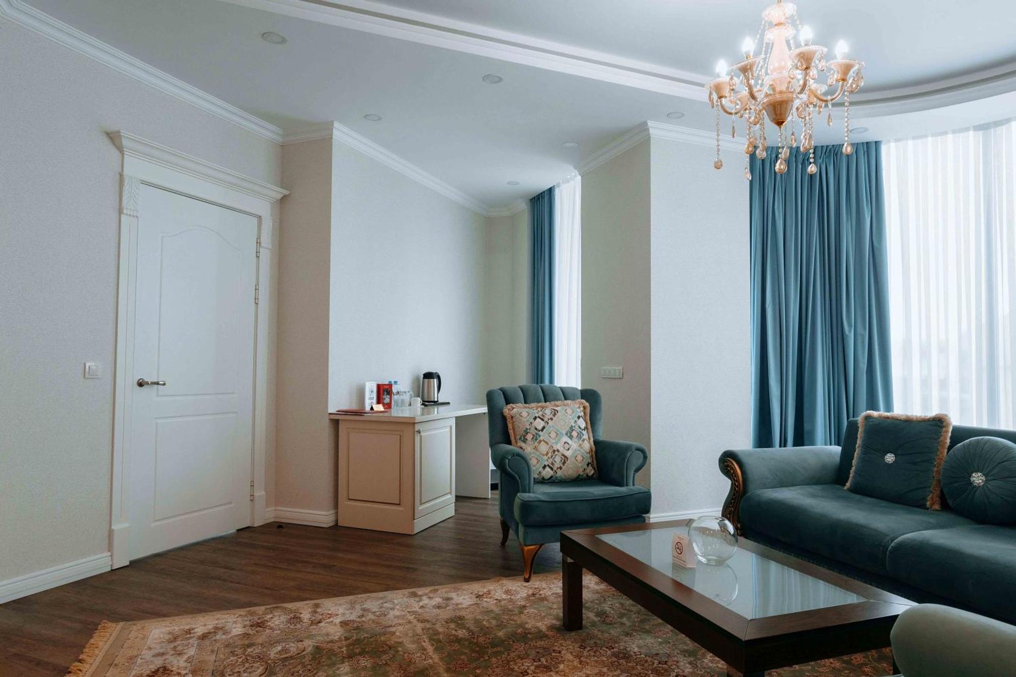 Ramada By Wyndham Shymkent Hotel Luaran gambar