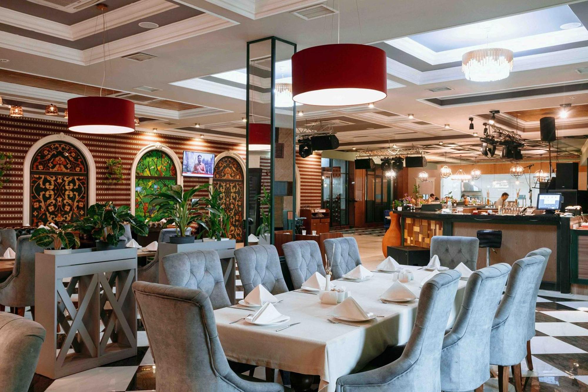 Ramada By Wyndham Shymkent Hotel Luaran gambar